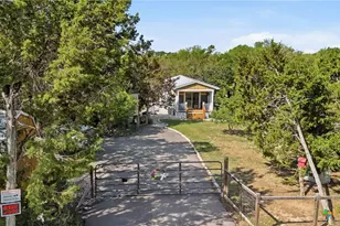 1956 Live Oak Dr, Canyon Lake, TX 78133 - Photo 2