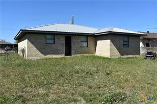 304 Meadow Dr, Marion, TX 78124 - Photo 6