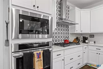 240 Oil Field Road, Lockhart, TX 78644 - Photo 10