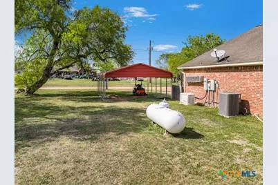 602 Basswood Street, Victoria, TX 77904 - Photo 40