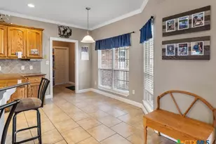 602 Basswood St, Victoria, TX 77904 - Photo 8