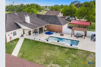 602 Basswood Street, Victoria, TX 77904 - Photo 4
