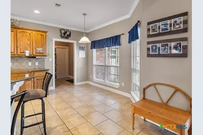 602 Basswood Street, Victoria, TX 77904 - Photo 8