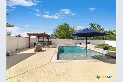 602 Basswood Street, Victoria, TX 77904 - Photo 28