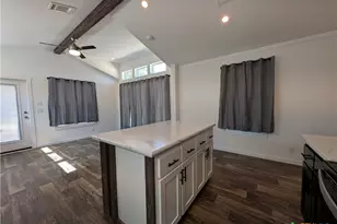 120 Water Hole Ln, New Braunfels, TX 78130 - Photo 14