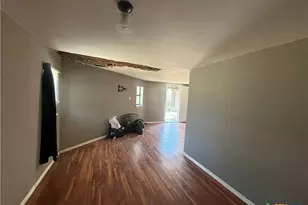 121 Peabody Ave, San Antonio, TX 78211 - Photo 6