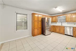 1014 N 4th St, Copperas Cove, TX 76522 - Photo 8