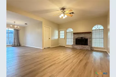 104 Calypso Court, Victoria, TX 77901 - Photo 2