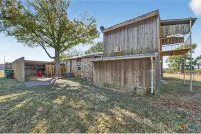 205 Lakewood Drive, Gatesville, TX 76528 - Photo 28