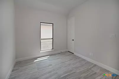 24118 Sidehill Lie, San Antonio, TX 78261 - Photo 24