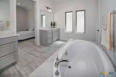 24118 Sidehill Lie, San Antonio, TX 78261 - Photo 30