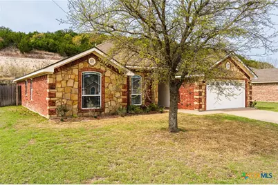 1905 Walker Place Boulevard, Copperas Cove, TX 76522 - Photo 2