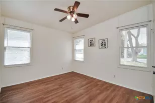 1310 E Rosebud Ave, Victoria, TX 77901 - Photo 14