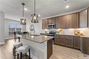 5725 Redfish Ct, Belton, TX 76513 - Photo 10