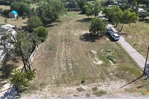 200 Carl Shipp Dr, Liberty Hill, TX 78642 - Photo 1