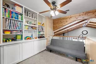 1100 Martindale Falls Rd, Martindale, TX 78655 - Photo 8