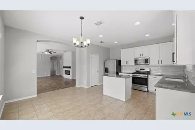 1951 Barn Swallow, New Braunfels, TX 78130 - Photo 6