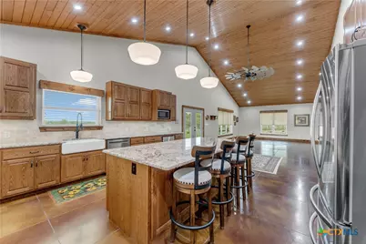 5020 County Road 252, Bertram, TX 78605 - Photo 10