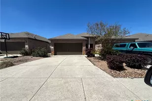 170 Joanne Cv, New Braunfels, TX 78130 - Photo 2