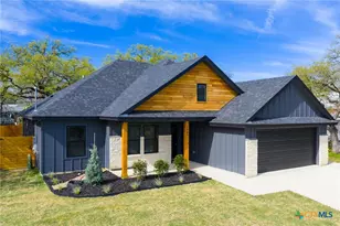 1105 W 1st St, Lampasas, TX 76550 - Photo 42