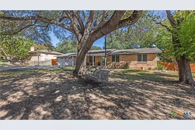 111 Mission Drive, New Braunfels, TX 78130 - Photo 2