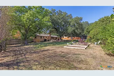 111 Mission Drive, New Braunfels, TX 78130 - Photo 32