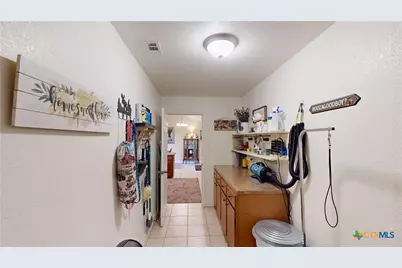 164 Russell Road, Victoria, TX 77904 - Photo 18