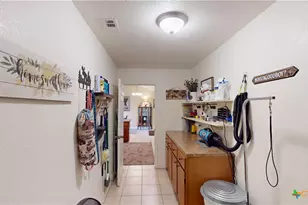 164 Russell Rd, Victoria, TX 77904 - Photo 18