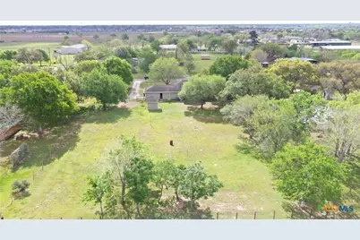 164 Russell Road, Victoria, TX 77904 - Photo 4