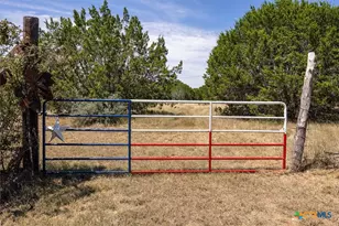 495 Hill Country Dr, Pipe Creek, TX 78063 - Photo 34