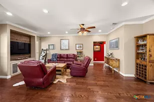 495 Hill Country Dr, Pipe Creek, TX 78063 - Photo 6