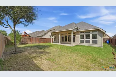 2125 Pioneer Pass, Seguin, TX 78155 - Photo 26