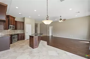 2125 Pioneer Pass, Seguin, TX 78155 - Photo 10