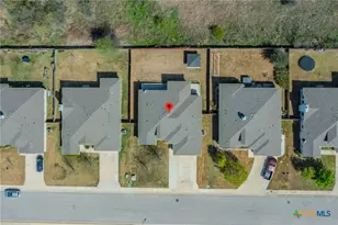 300 Magan Ln, Jarrell, TX 76537 - Photo 32