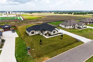 11043 Eagle Walk Blvd, Salado, TX 76571 - Photo 40