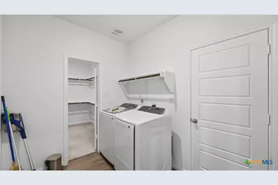 10021 Mulhouse Drive, Schertz, TX 78154 - Photo 8