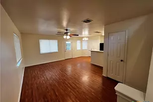 125 Cedargrove Grove, San Marcos, TX 78666 - Photo 2