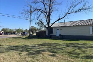 903 Holland Rd, Belton, TX 76513 - Photo 1