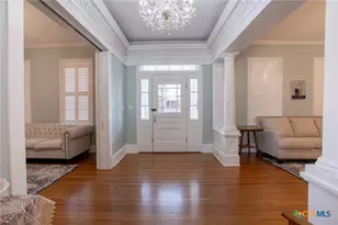 308 S Liberty St, Victoria, TX 77901 - Photo 2