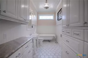 308 S Liberty St, Victoria, TX 77901 - Photo 20