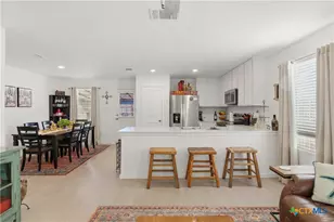 323 Alta Vis Ter, Seguin, TX 78155 - Photo 14