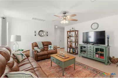 323 Alta Vista Terrace, Seguin, TX 78155 - Photo 2