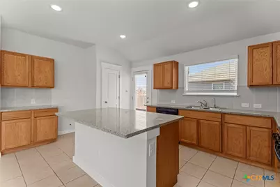 4837 Park Glen, Marion, TX 78124 - Photo 8