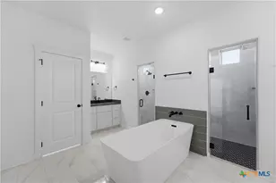 111 Overlook Trl, Copperas Cove, TX 76522 - Photo 18