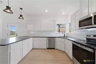 111 Overlook Trl, Copperas Cove, TX 76522 - Photo 12