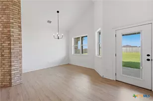 111 Overlook Trl, Copperas Cove, TX 76522 - Photo 8