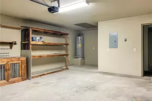 1311 Fern Ct, Gonzales, TX 78629 - Photo 22