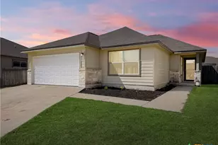 1311 Fern Ct, Gonzales, TX 78629 - Photo 1