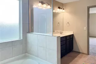 1311 Fern Ct, Gonzales, TX 78629 - Photo 18