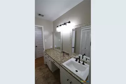 417 Salisbury Lane, Victoria, TX 77904 - Photo 30